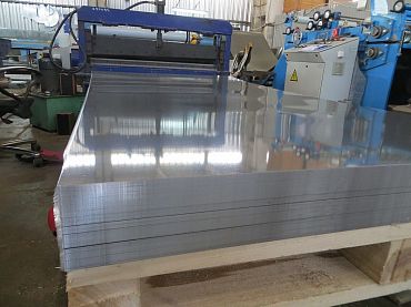 Лист оцинкованный с полимерным покрытием полиэстер 0,55х1250мм RAL 7002 Оливково-серый