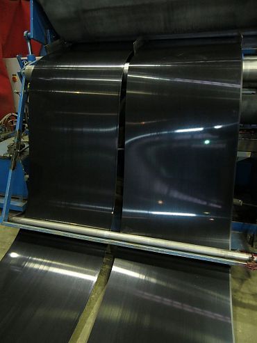 Лист оцинкованный с полимерным покрытием полиэстер 0,4x1250мм RAL 9005 Чёрный янтарь