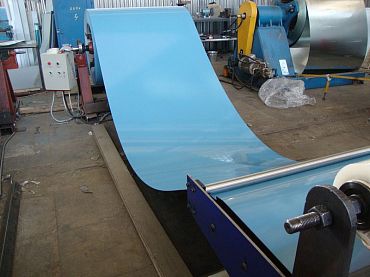 Лист оцинкованный с полимерным покрытием полиэстер 0,9х1250мм RAL 5020 Океанская синь