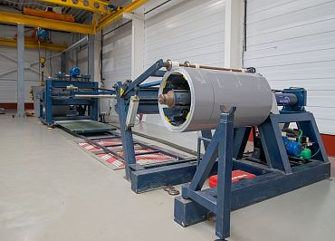 Рулон оцинкованный с полимерным покрытием полиэстер 0,55х1250мм RAL 7008 Серое хаки