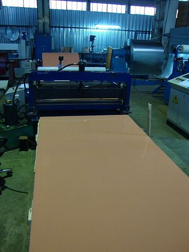 Лист оцинкованный с полимерным покрытием полиэстер 0,65х1250мм RAL 1000 Зелёно-бежевый