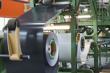 Рулон оцинкованный с полимерным покрытием полиэстер 0,45х1250мм RAL 9017 Транспортный чёрный