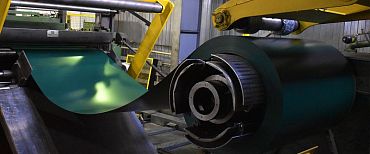 Рулон оцинкованный с полимерным покрытием полиэстер 0,4х1250мм RAL 6008 Коричнево-зелёный